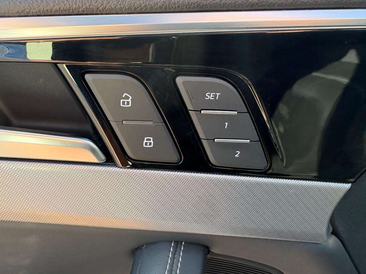Audi A4 Sedan S line Premium Plus 45 TFSI quattro 2023