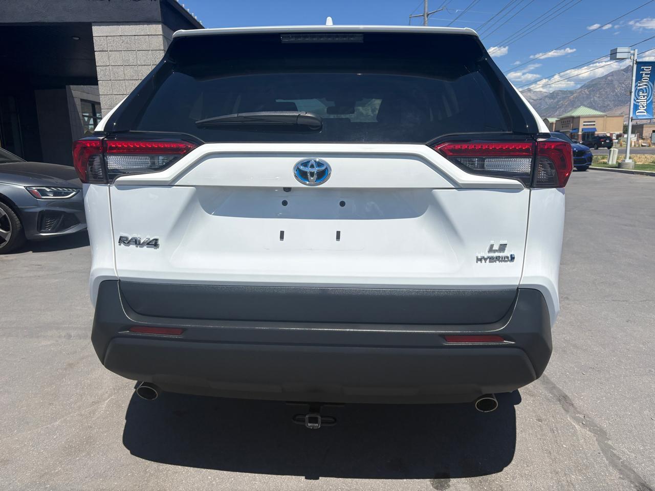 Toyota RAV4 Hybrid LE AWD (Natl) 2024