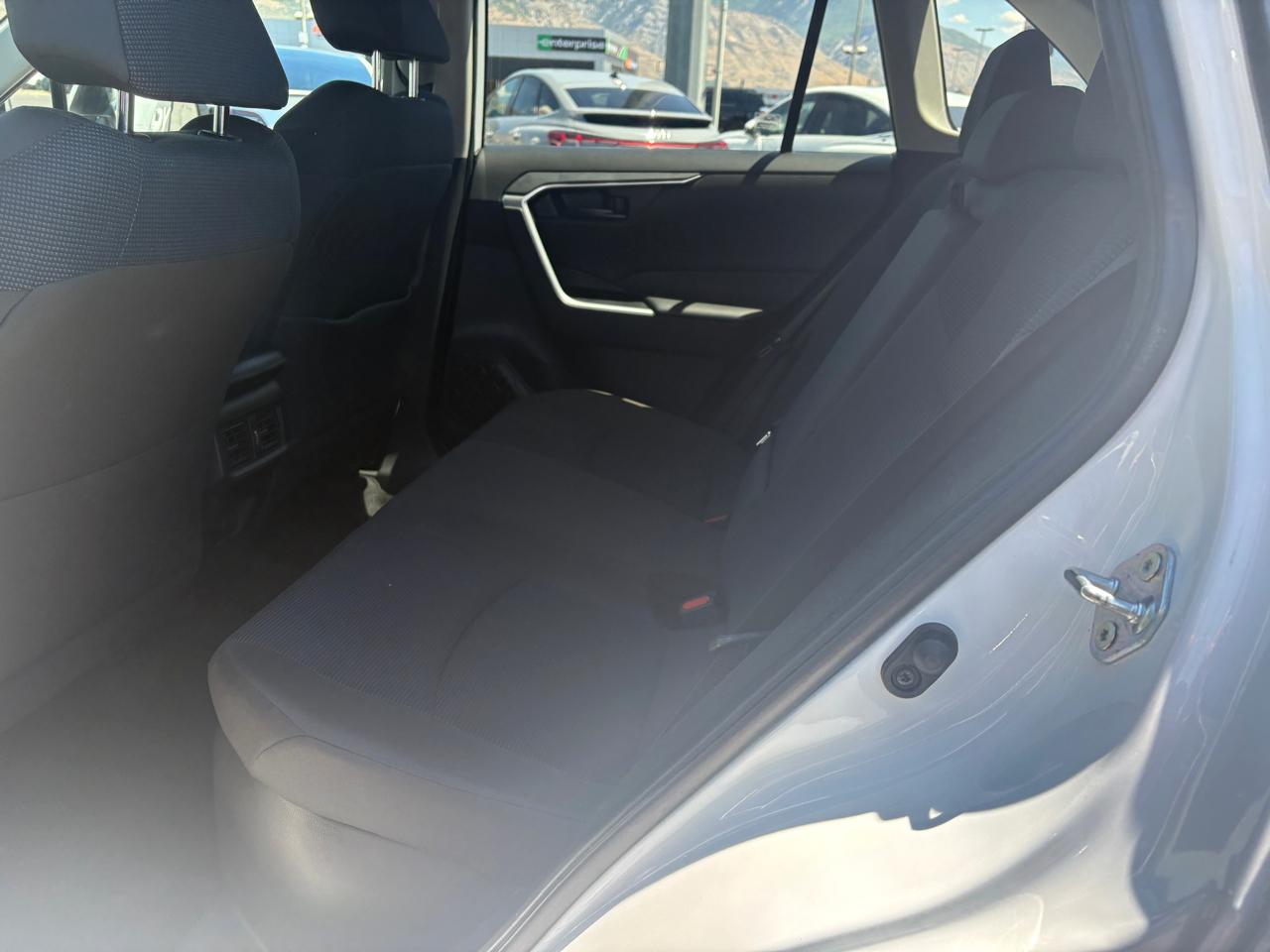 Toyota RAV4 Hybrid LE AWD (Natl) 2024