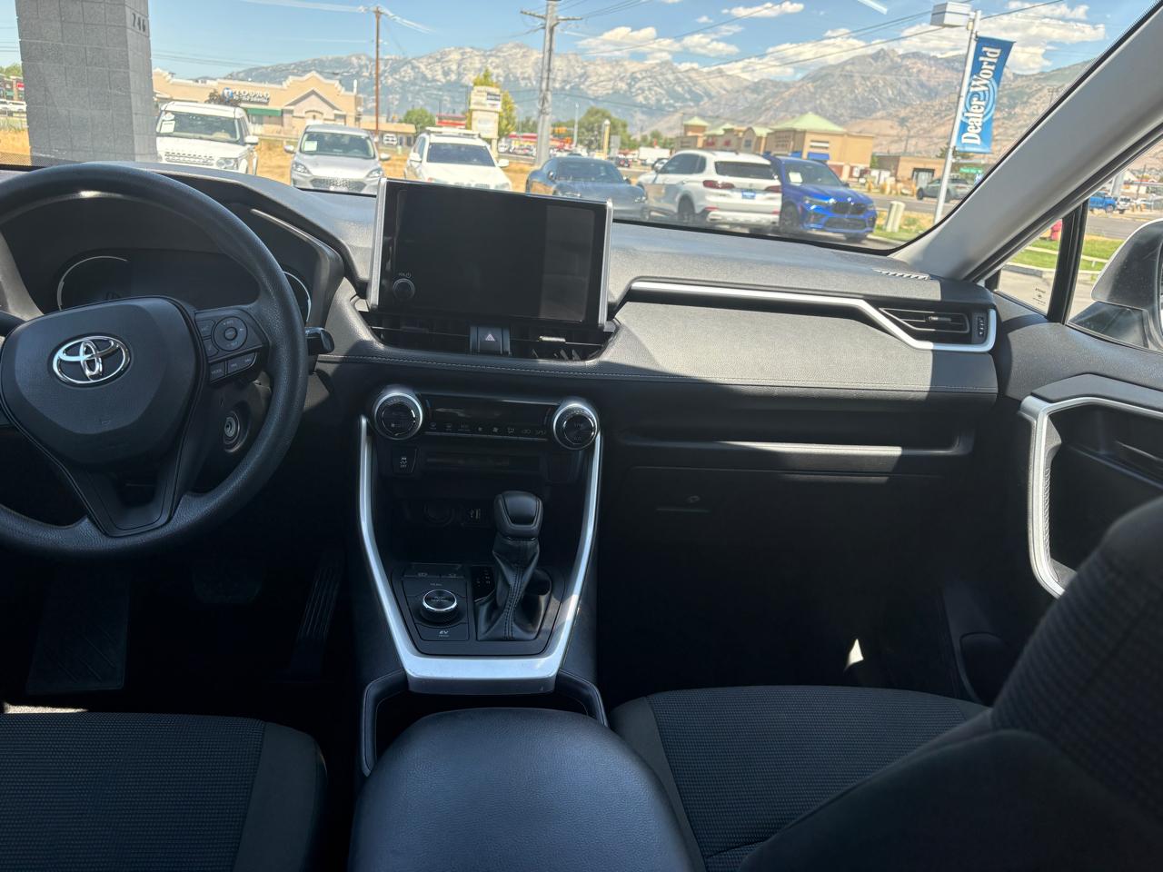 Toyota RAV4 Hybrid LE AWD (Natl) 2024