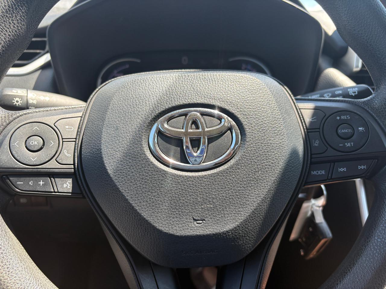 Toyota RAV4 Hybrid LE AWD (Natl) 2024