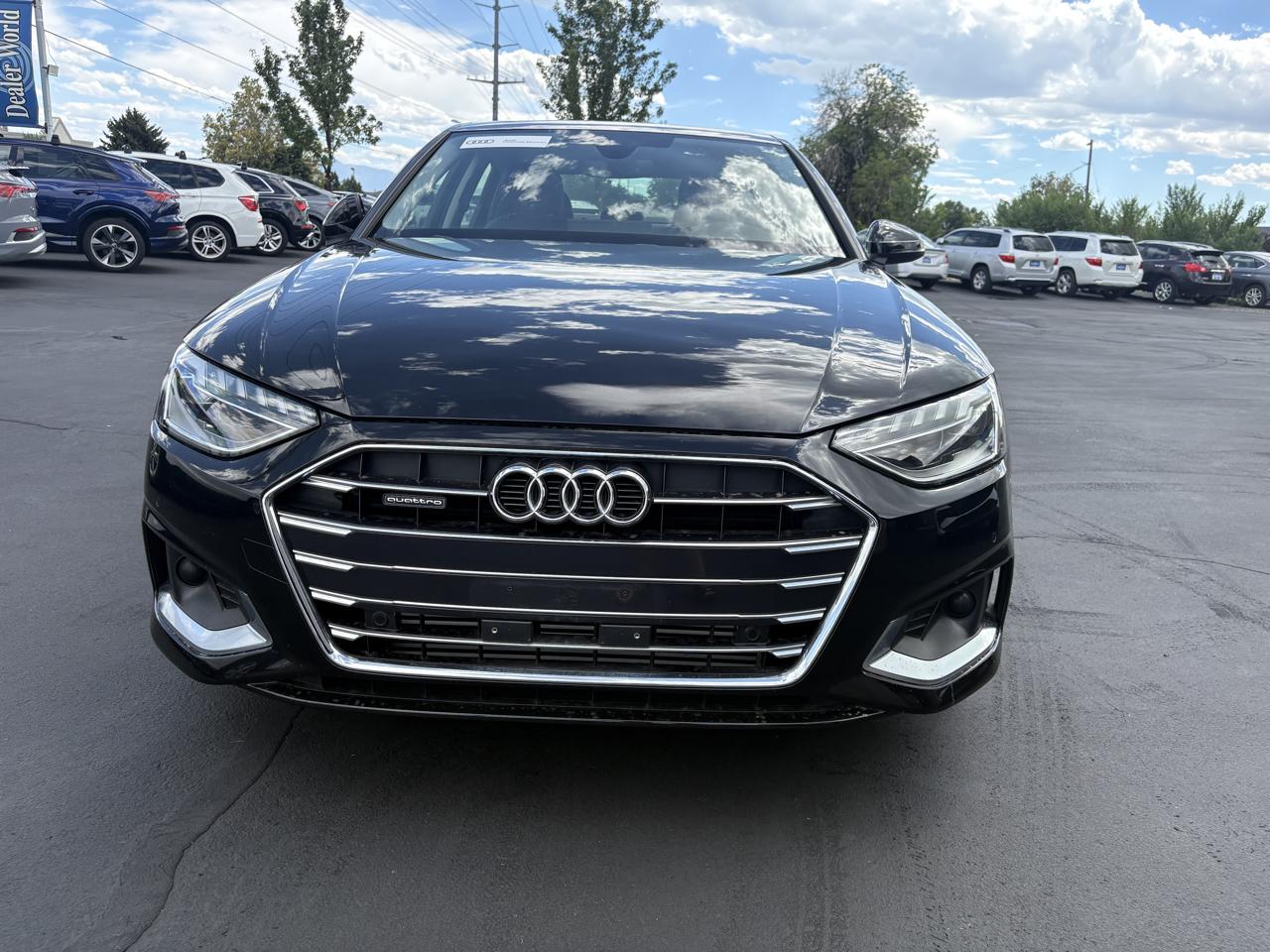 Audi A4 Sedan Premium 40 TFSI quattro 2023