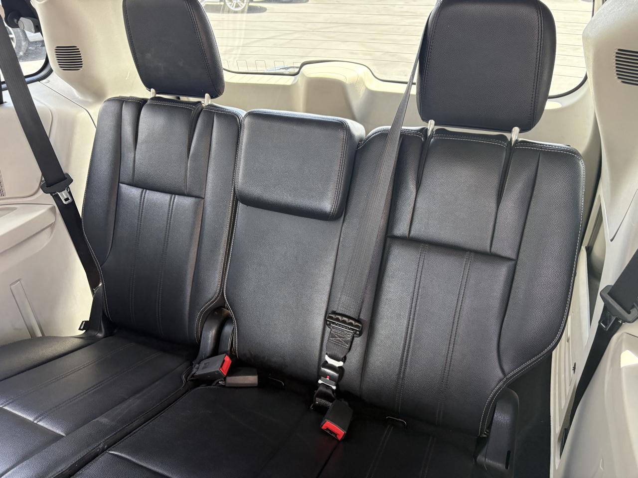 Chrysler Town & Country 4dr Wgn Touring 2014