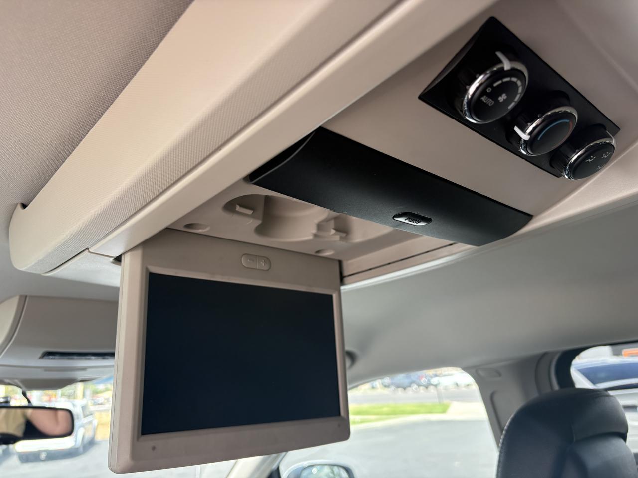 Chrysler Town & Country 4dr Wgn Touring 2014