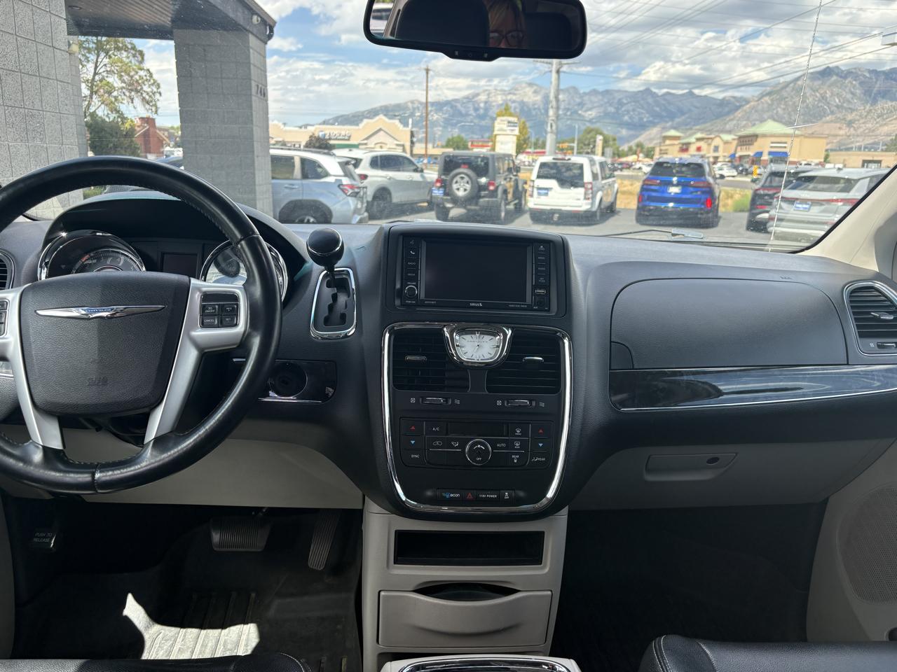 Chrysler Town & Country 4dr Wgn Touring 2014