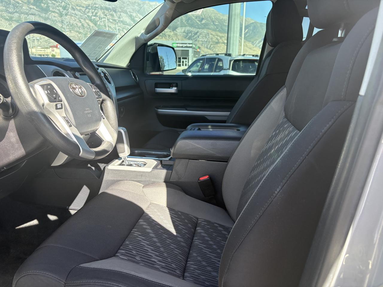Toyota Tundra 4WD  2020
