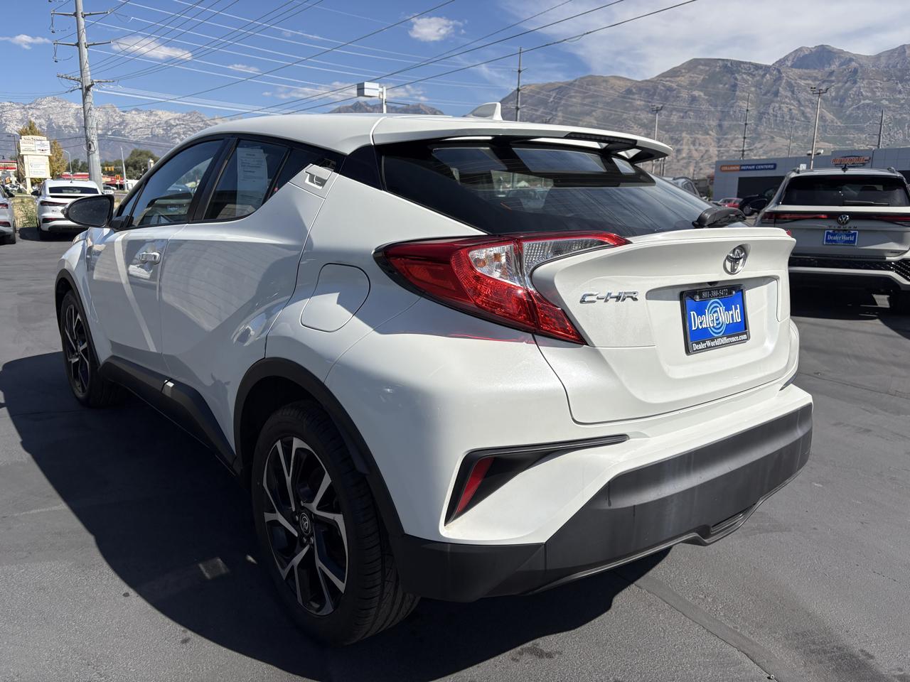 Toyota C-HR Nightshade FWD (Natl) 2021