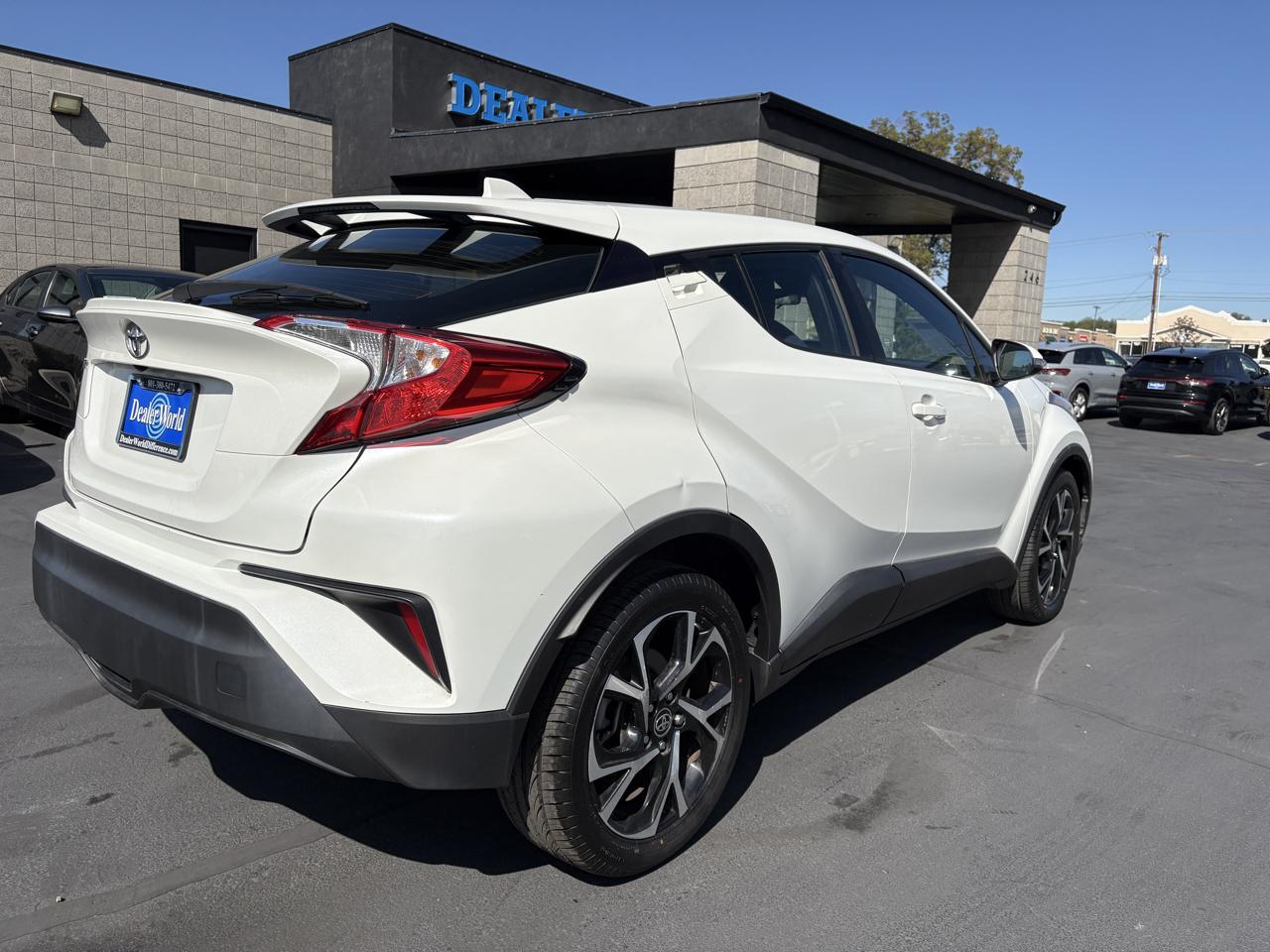 Toyota C-HR Nightshade FWD (Natl) 2021
