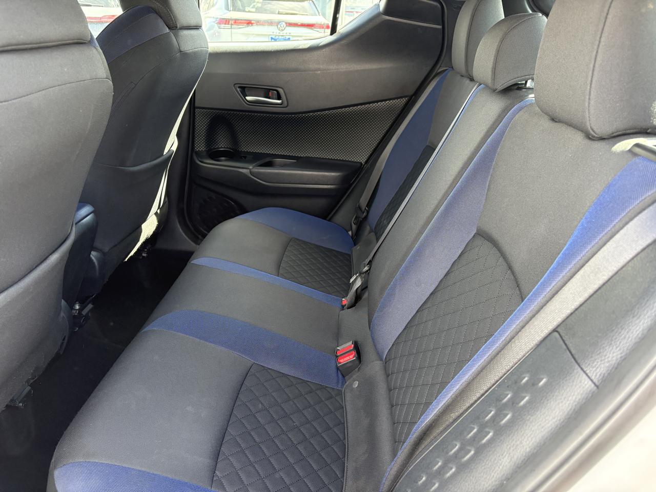 Toyota C-HR Nightshade FWD (Natl) 2021