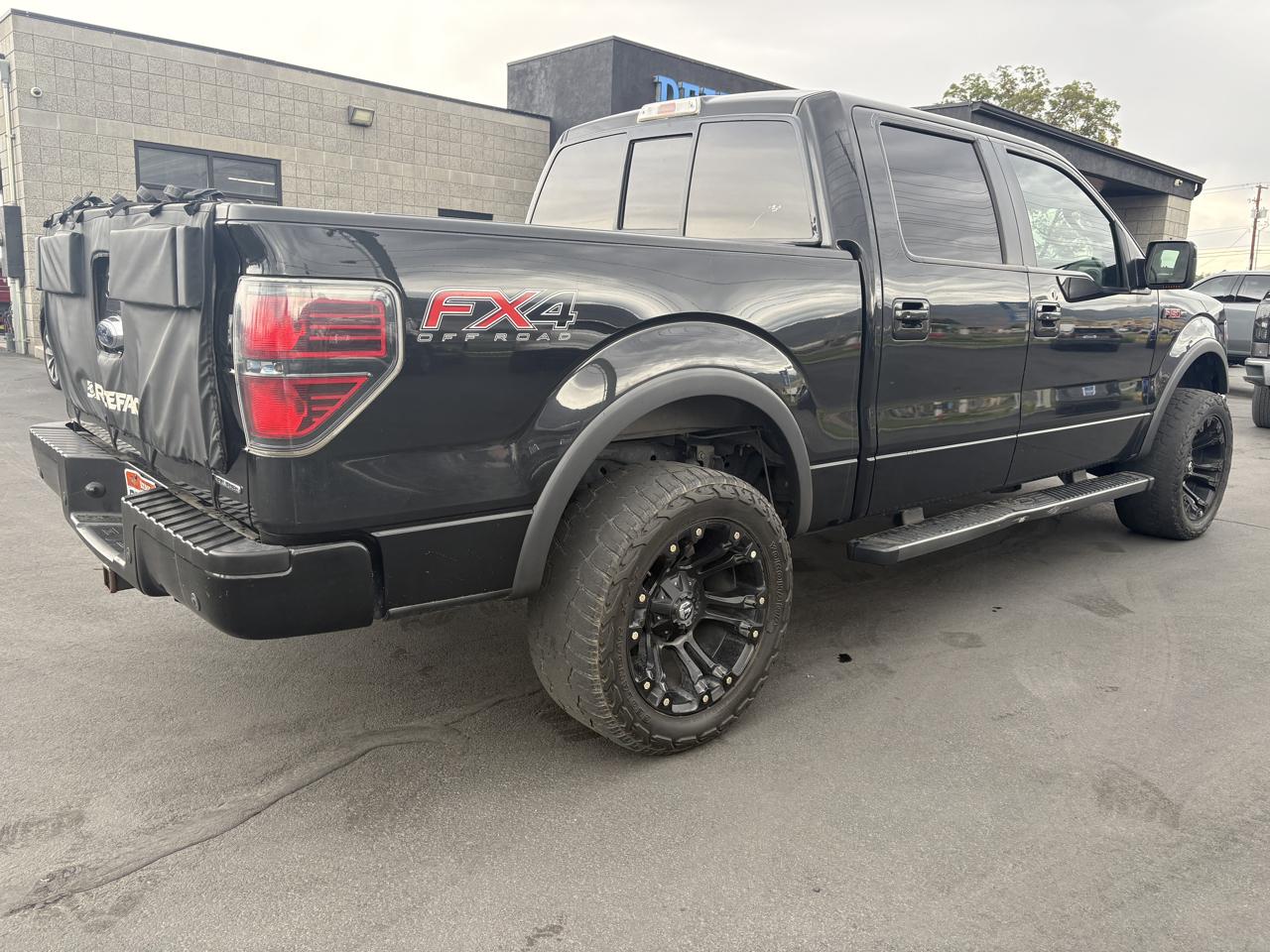 Ford F-150 4WD SuperCrew 145" Platinum 2014