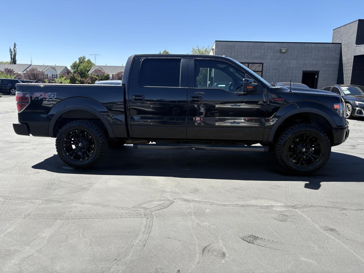 Ford F-150 4WD SuperCrew 145" Platinum 2014