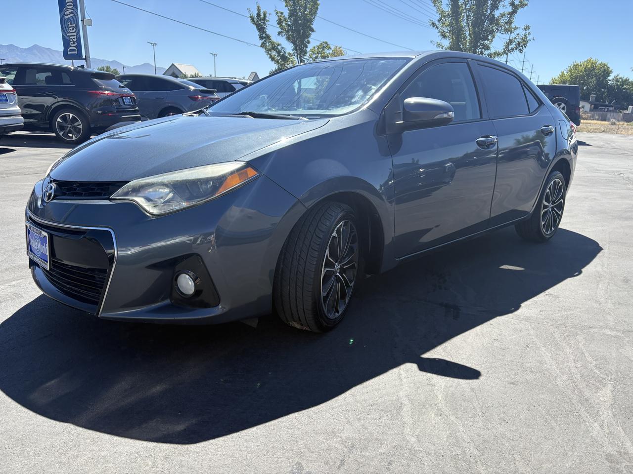 Toyota Corolla 4dr Sdn Auto S (Natl) 2015