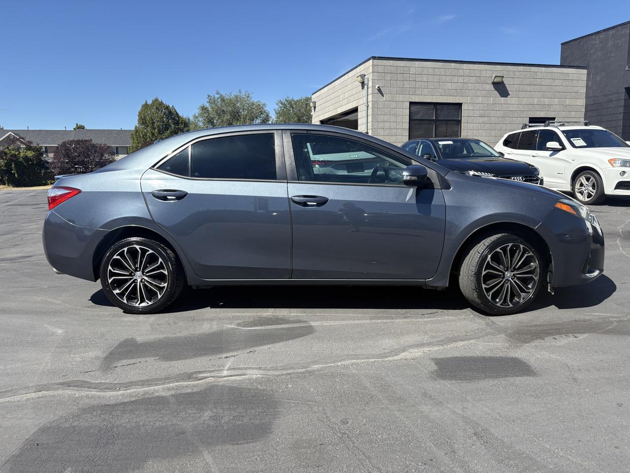 Toyota Corolla 4dr Sdn Auto S (Natl) 2015