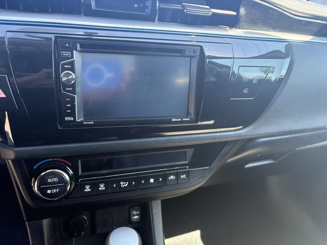 Toyota Corolla 4dr Sdn Auto S (Natl) 2015