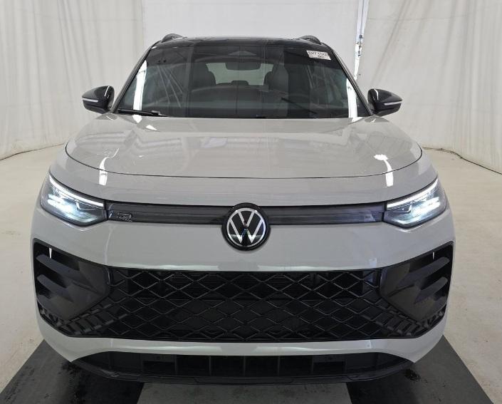 Volkswagen Tiguan 2.0T SE R-Line Black 4MOTION 2025