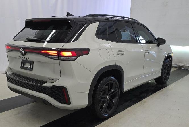 Volkswagen Tiguan 2.0T SE R-Line Black 4MOTION 2025