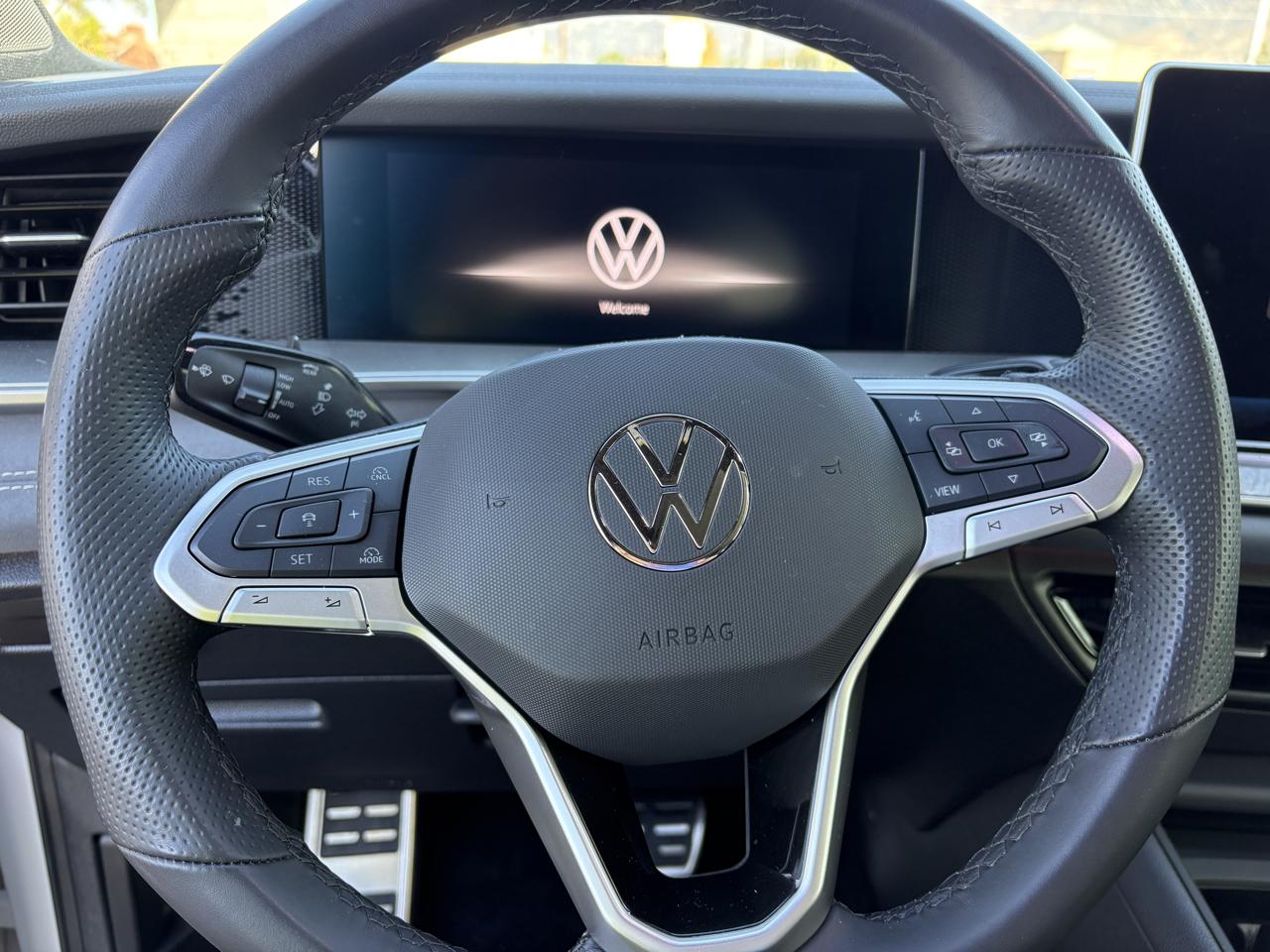 Volkswagen Tiguan 2.0T SE R-Line Black 4MOTION 2025