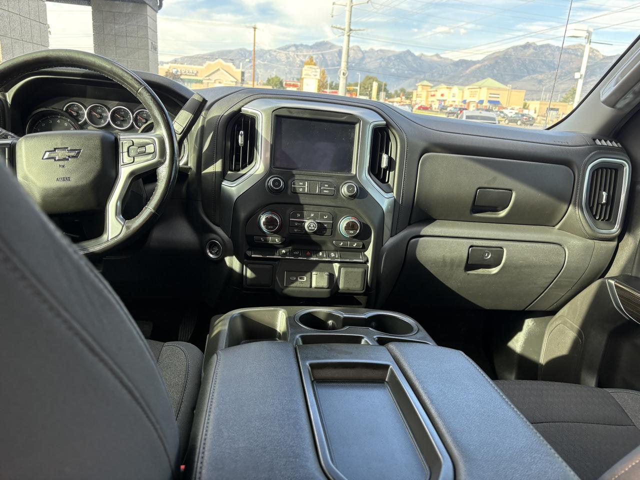 Chevrolet Silverado 1500 4WD Crew Cab 157" RST 2019