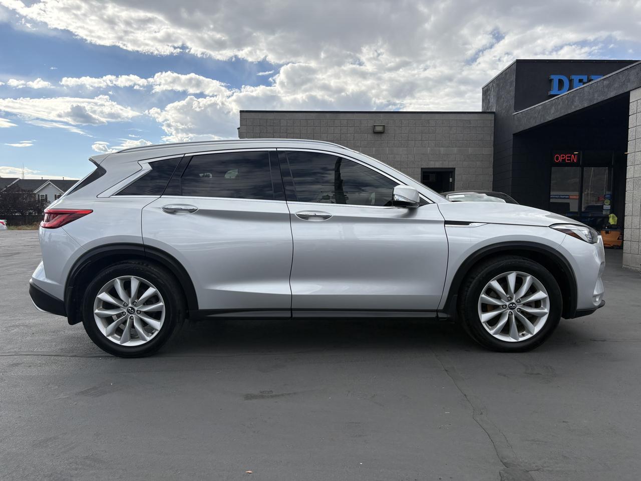 Infiniti QX50 ESSENTIAL AWD 2019