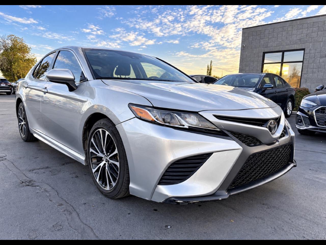 2018 Toyota Camry SE Auto (Natl)