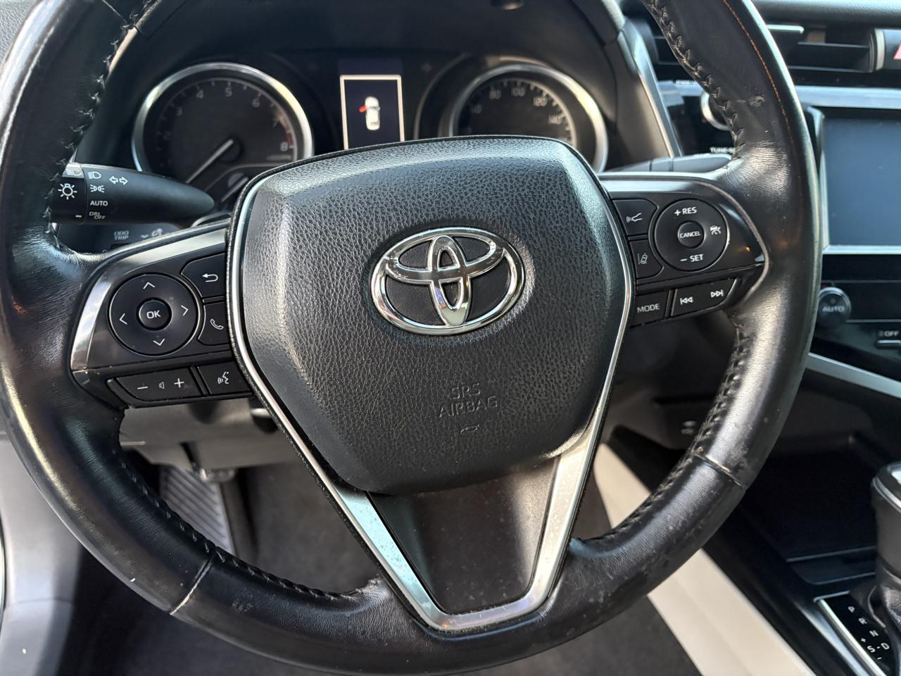 Toyota Camry SE Auto (Natl) 2018