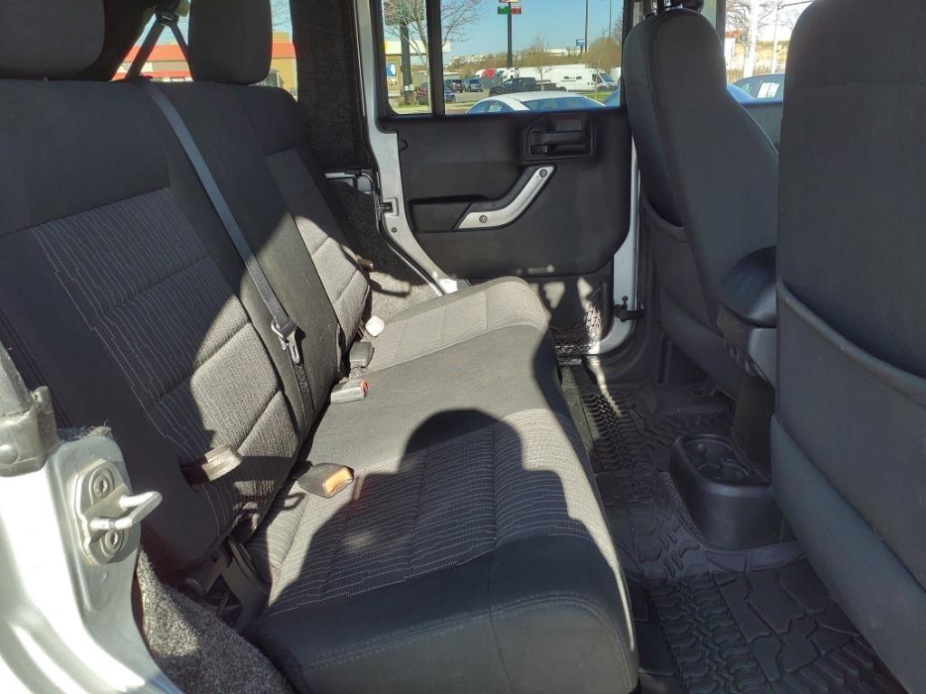 Jeep Wrangler Unlimited Rubicon 4WD 2012