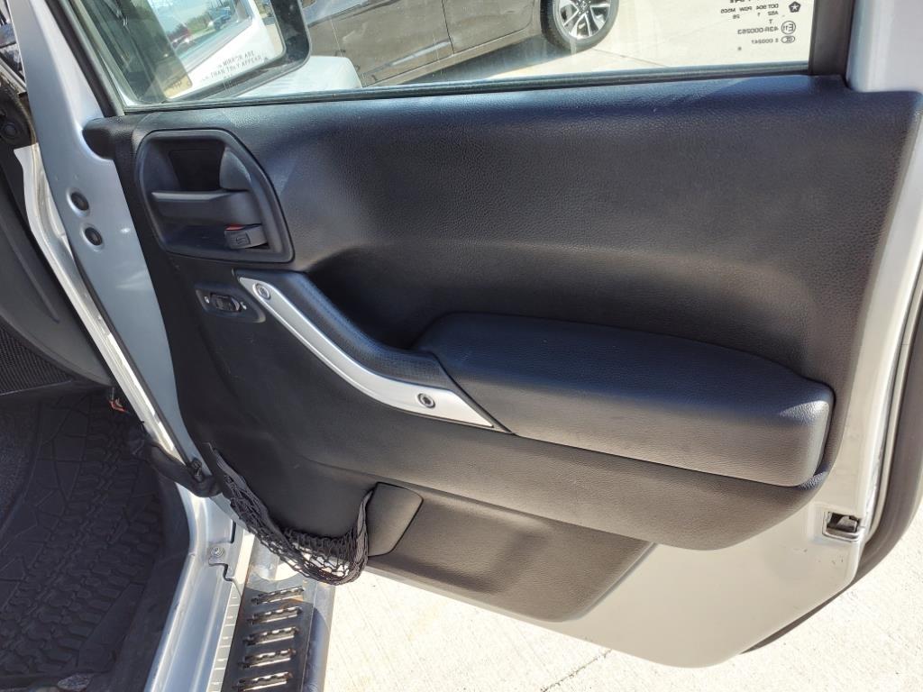 Jeep Wrangler Unlimited Rubicon 4WD 2012