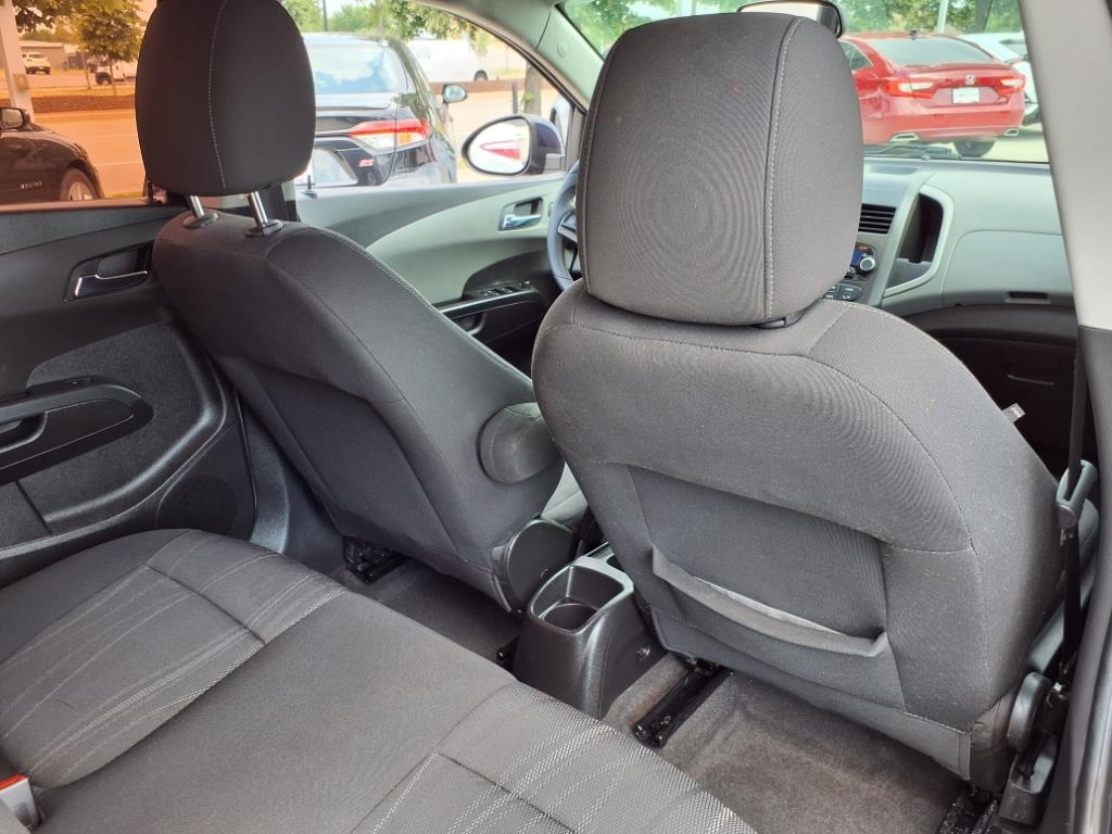 Chevrolet Sonic LT Auto 5-Door 2015