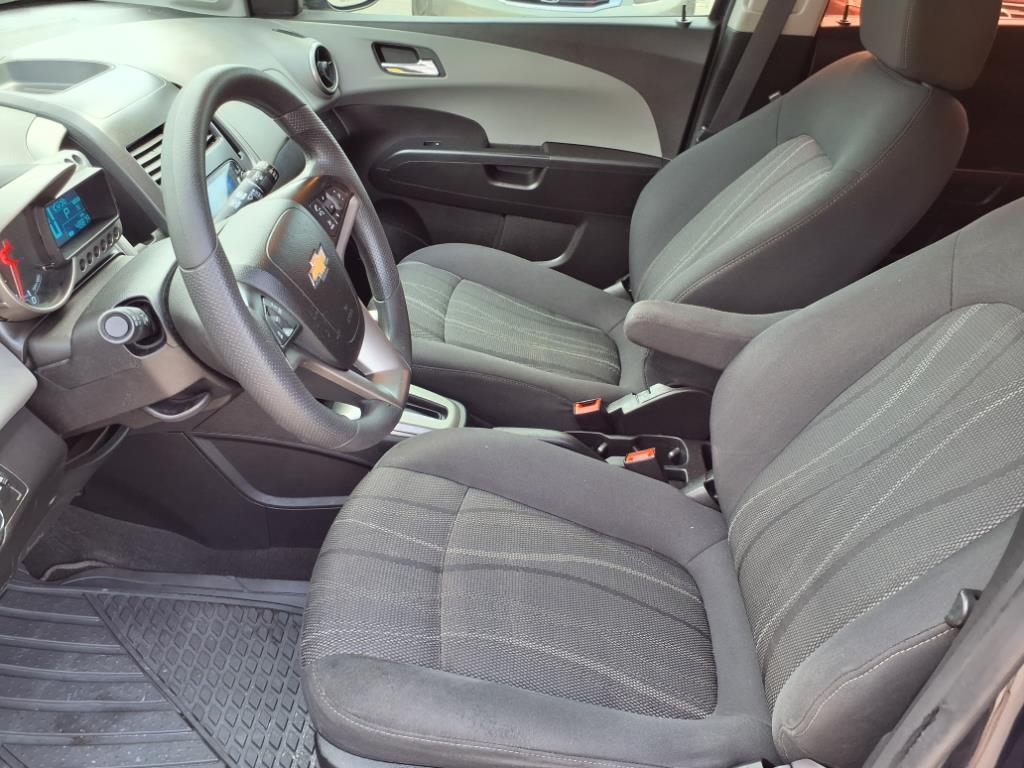 Chevrolet Sonic LT Auto 5-Door 2015