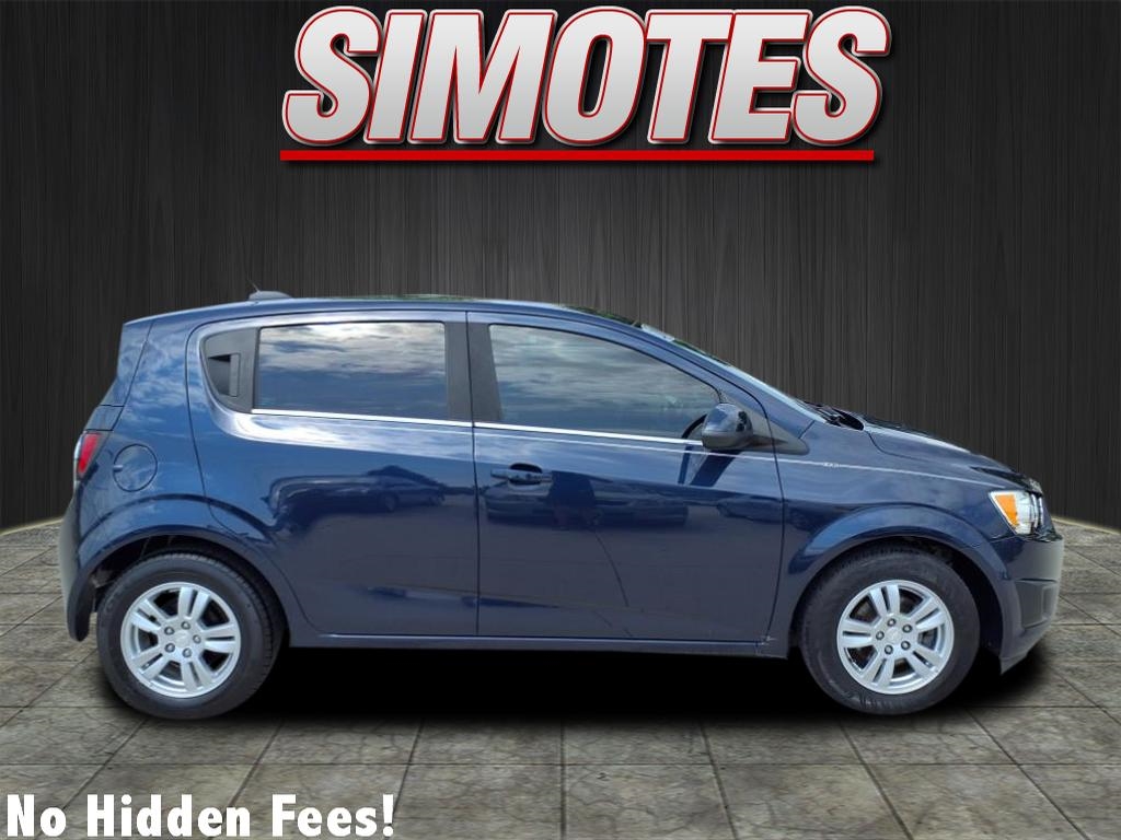 Chevrolet Sonic LT Auto 5-Door 2015