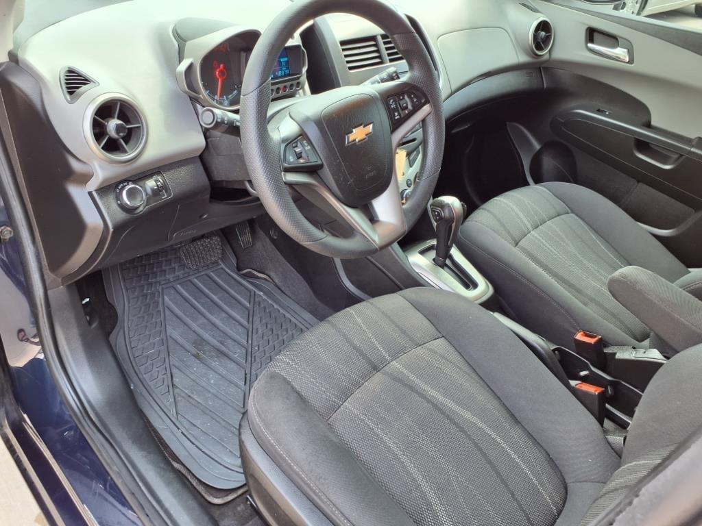 Chevrolet Sonic LT Auto 5-Door 2015