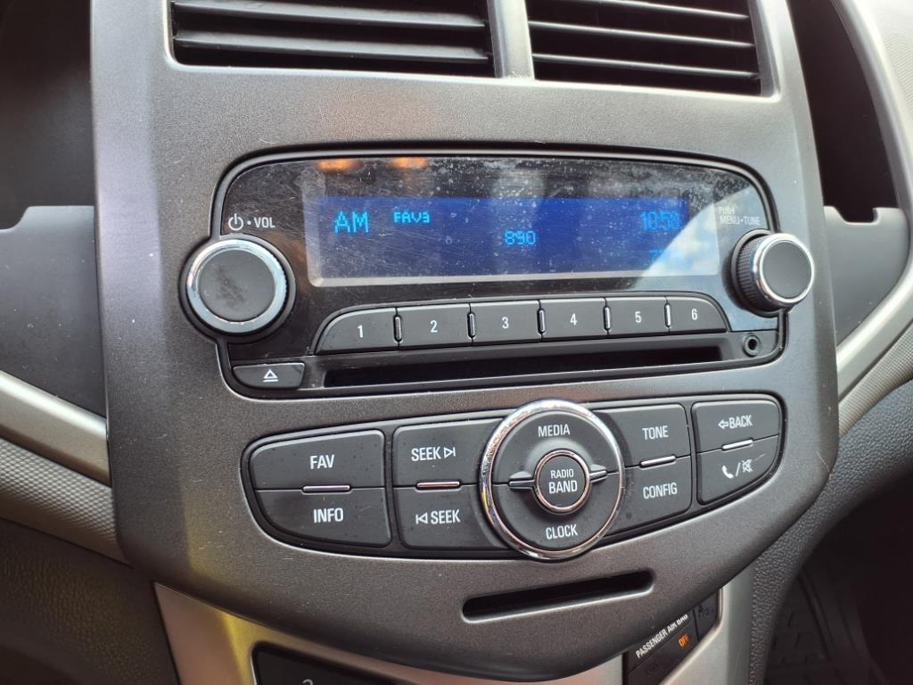 Chevrolet Sonic LT Auto 5-Door 2015