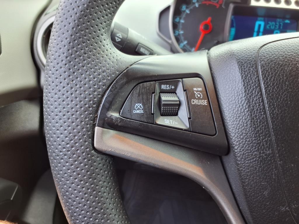 Chevrolet Sonic LT Auto 5-Door 2015