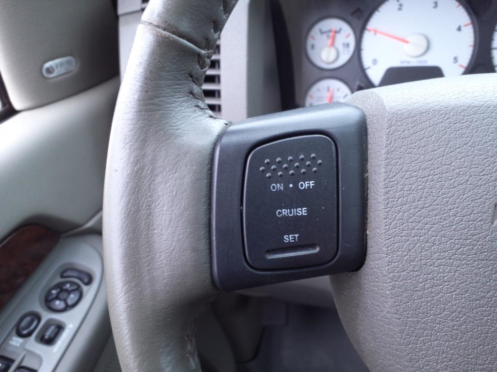 Dodge Ram 2500 Laramie Mega Cab 4WD 2008