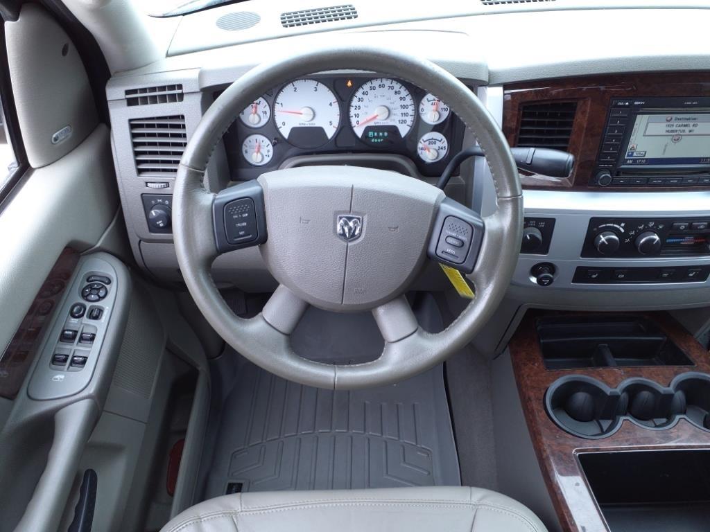 Dodge Ram 2500 Laramie Mega Cab 4WD 2008