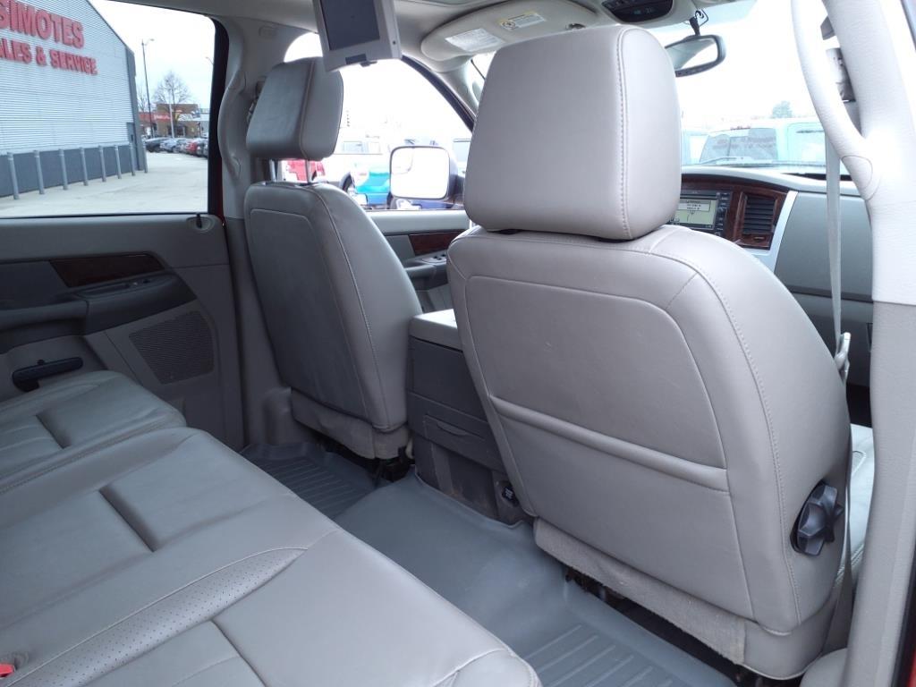 Dodge Ram 2500 Laramie Mega Cab 4WD 2008