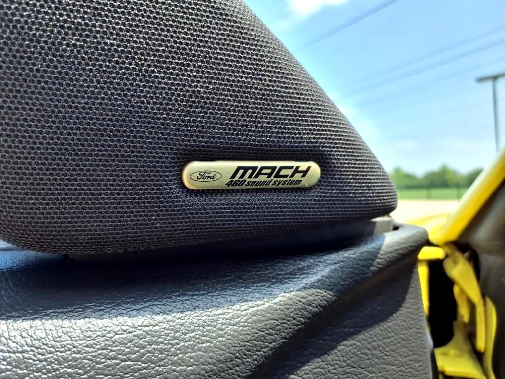 Ford Mustang GT Deluxe Convertible 2001