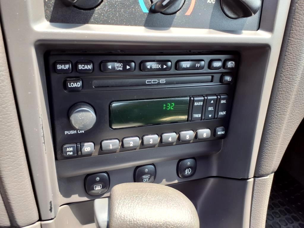 Ford Mustang GT Deluxe Convertible 2001