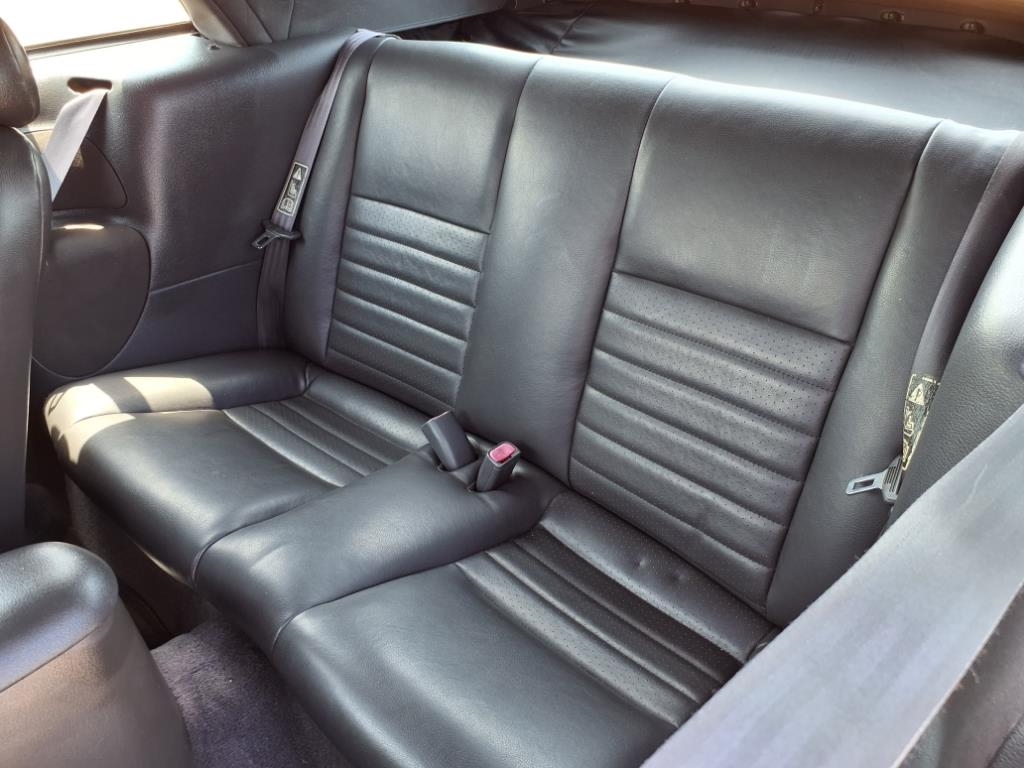 Ford Mustang GT Deluxe Convertible 2001