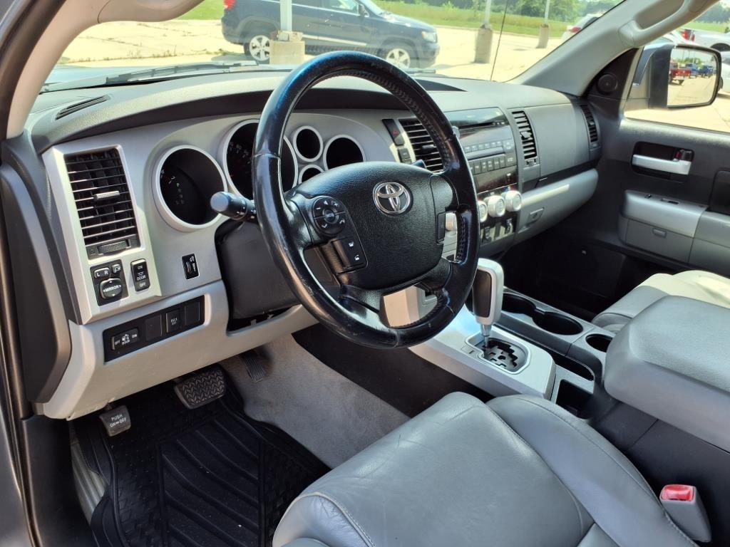 Toyota Tundra Limited Double Cab 5.7L 4WD 2008