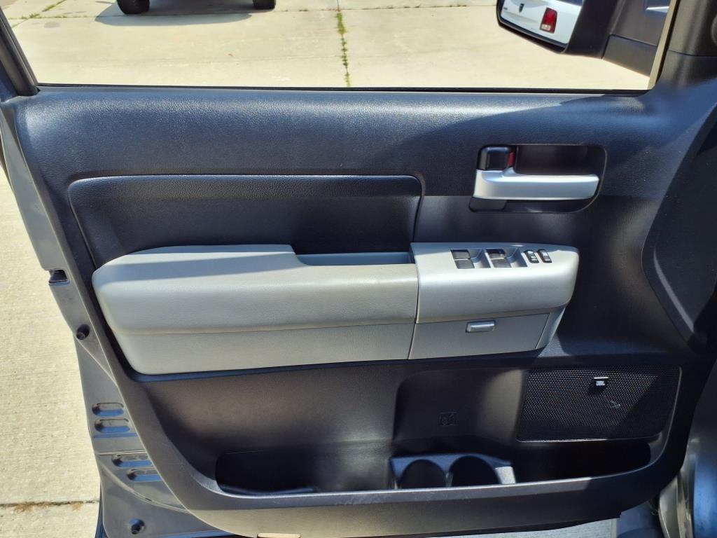 Toyota Tundra Limited Double Cab 5.7L 4WD 2008