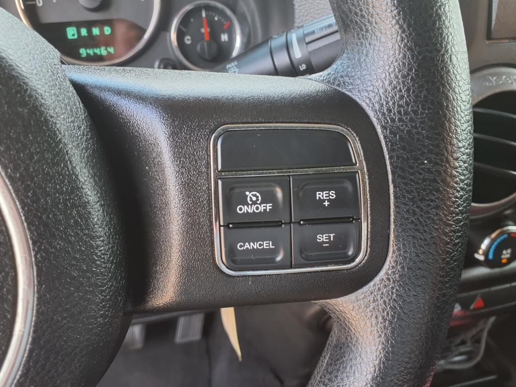 Jeep Wrangler Sport 4WD 2013