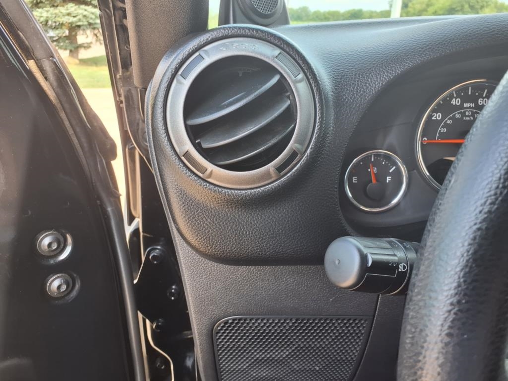 Jeep Wrangler Sport 4WD 2013