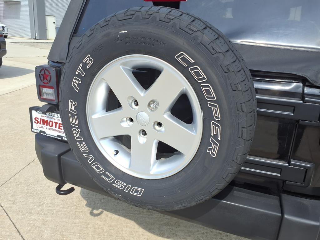 Jeep Wrangler Sport 4WD 2013