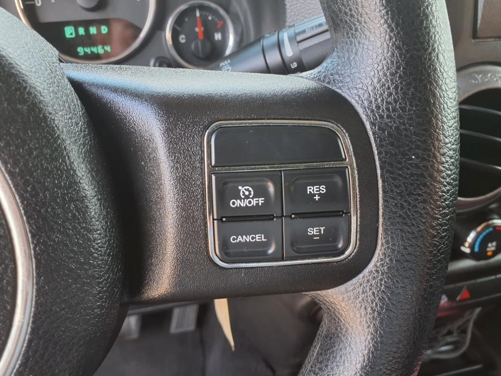 Jeep Wrangler Sport 4WD 2013