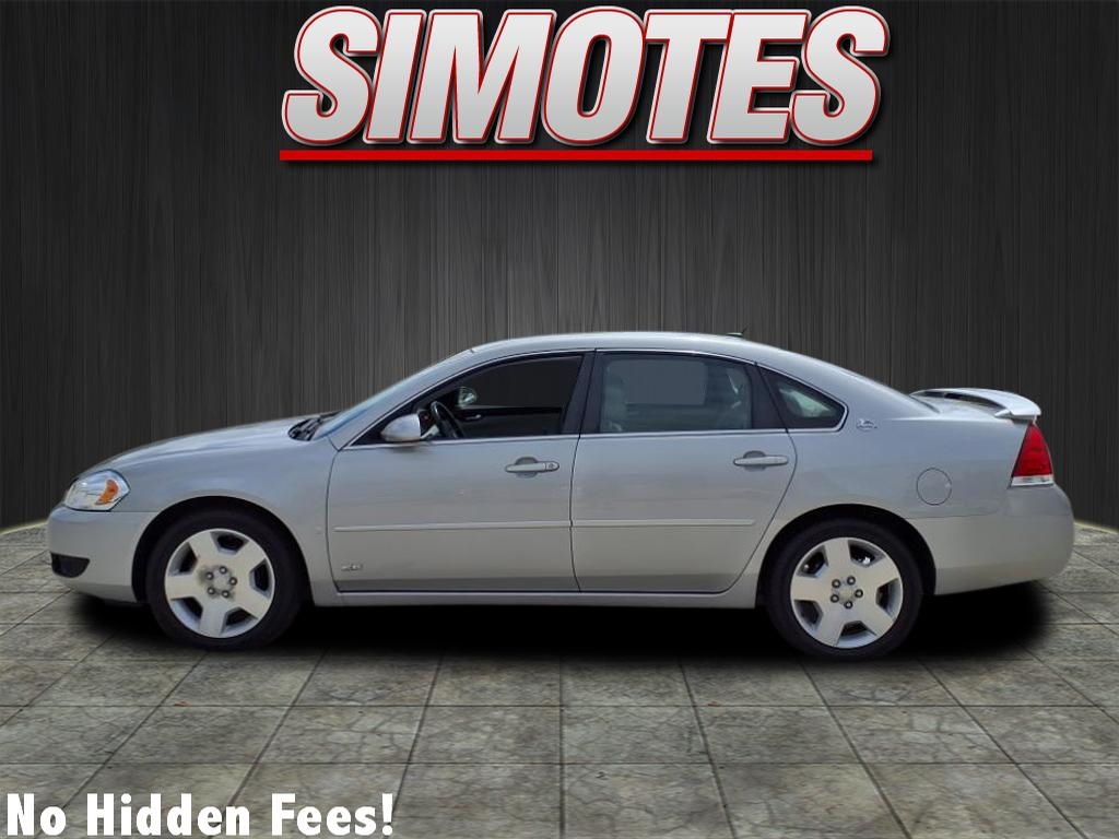 2008 Chevrolet Impala SS photo 3
