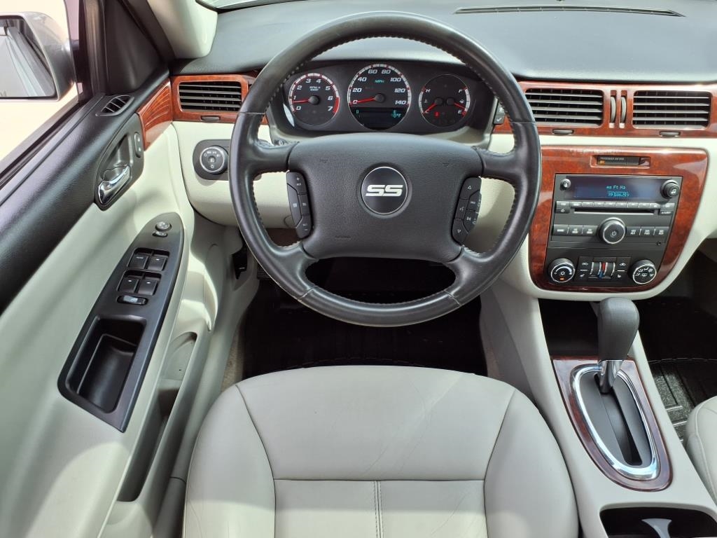2008 Chevrolet Impala SS photo 4