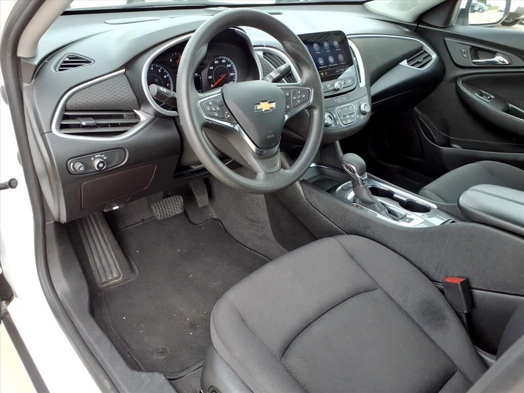 2023 Chevrolet Malibu 1LT photo 9