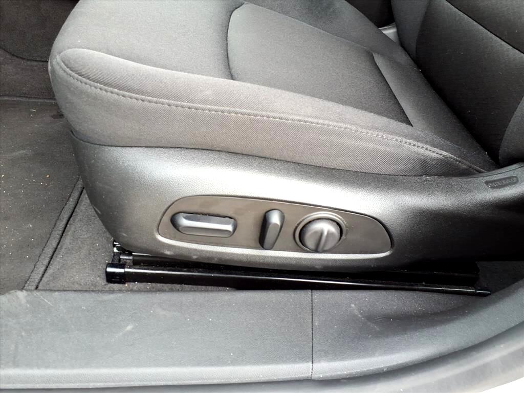 2023 Chevrolet Malibu 1LT photo 11