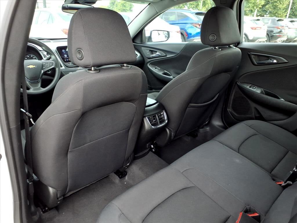 2023 Chevrolet Malibu 1LT photo 12